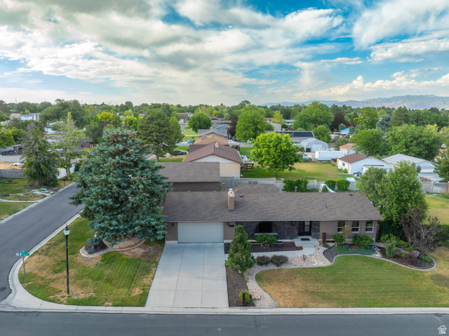 2518 W Carson Ln
                     MLS #2168679