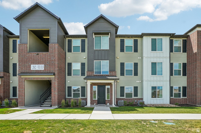 4712 W GOLDBLUM LN #U102, Riverton UT 84096