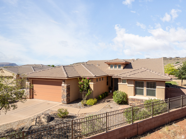 2906 E Autumn Rose Dr
                     MLS #2168870