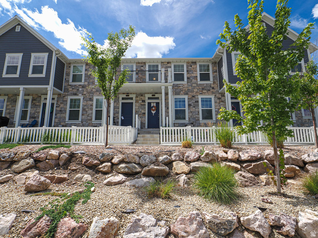 520 S Orchard Dr #3
                     MLS #2168929