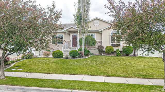 2455 W 1540 N
                     MLS #2169308