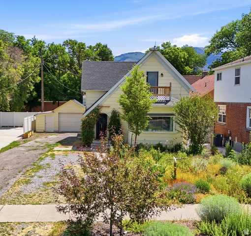 210 N 200 W
                     MLS #2169319