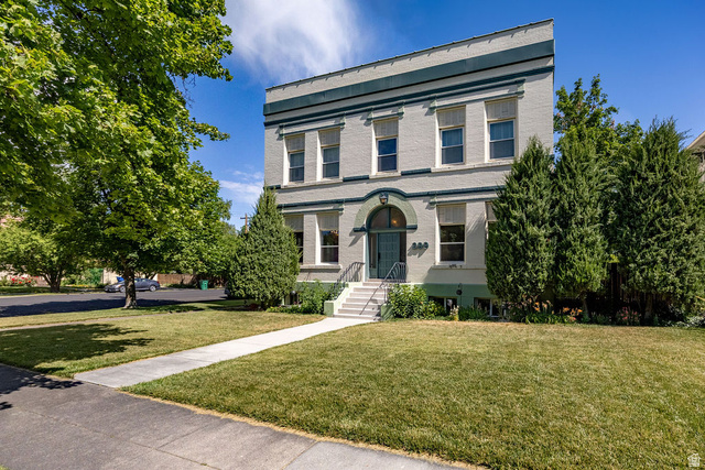 299 W Center St #2
                     MLS #2169348