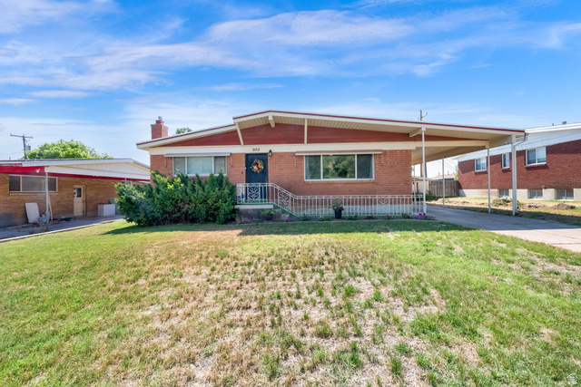 925  Jackson Ave
                     MLS #2169411