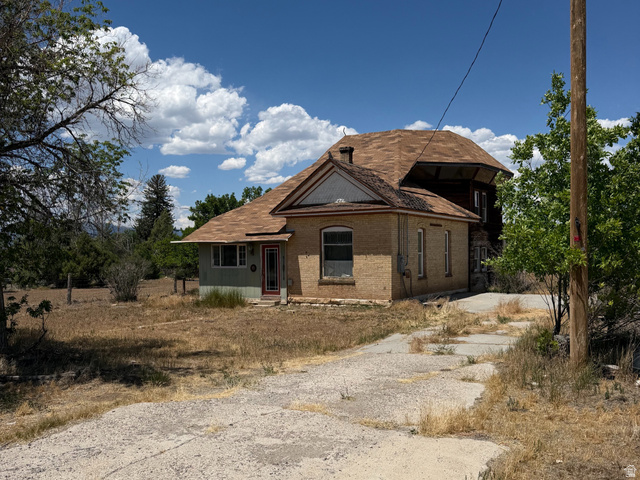 Main photo for 255 E Center St