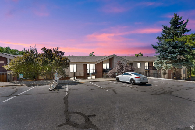 425 S 1000 E #204C, Salt Lake City UT 84102