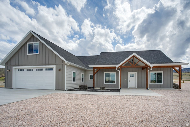 2962 S Sand Trap Cir #69
                     MLS #2169480