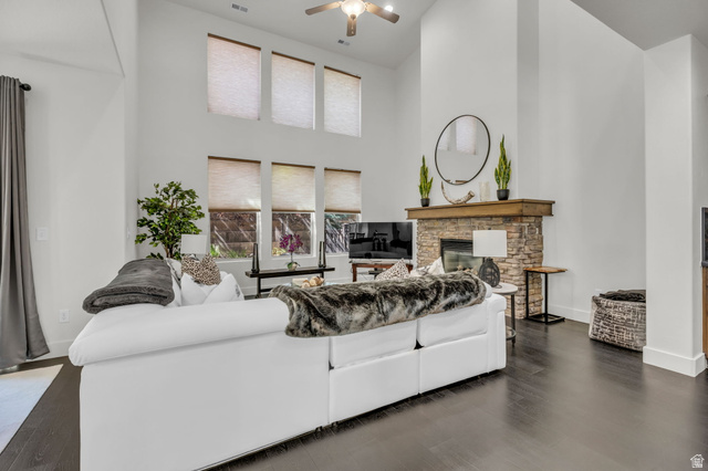 865 W Benjamin Pl
                     MLS #2169537
