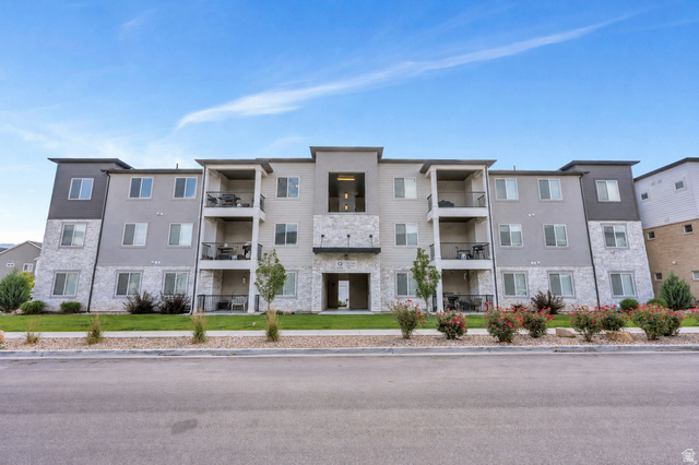 1386 N 3830 W #q301
                     MLS #2169569