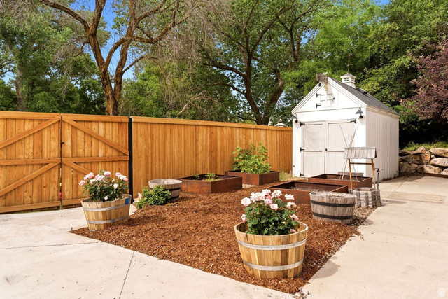 1360 E Shady Way, Fruit Heights, UT 84037 — photo 4