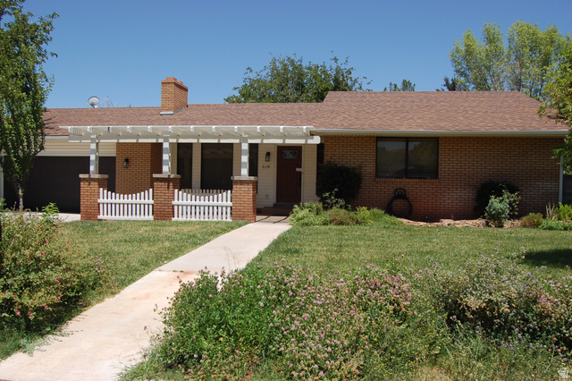 Main photo for 518  Los Alamitos