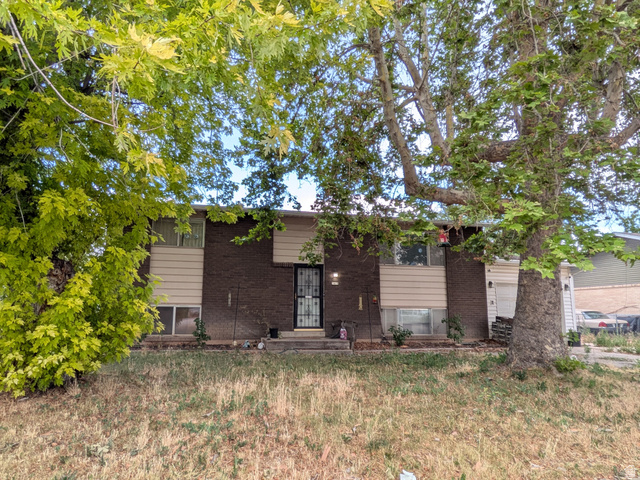 1413 S David Dr
                     MLS #2169683