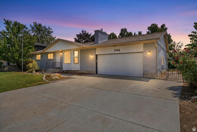 392 E Perrine Dr
                     MLS #2169691