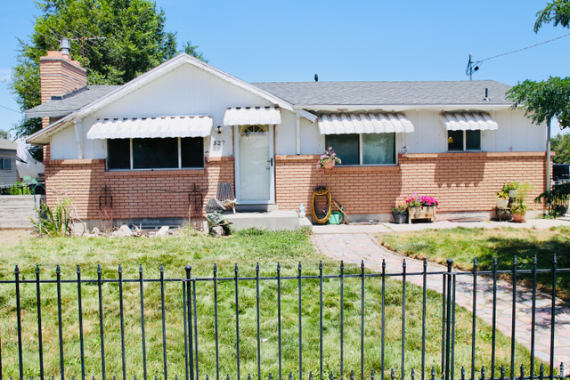327 E Main
                     MLS #2169745