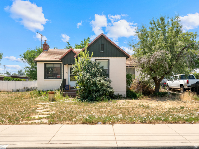 72 E Cox Lane
                     MLS #2169829