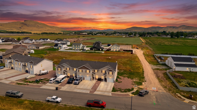 Main photo for 85 E Legacy Dr