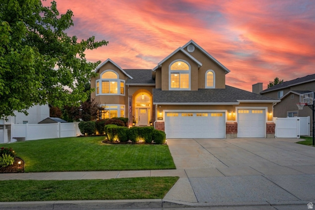 2749 S Glenn Abbey Cir
                     MLS #2169964
