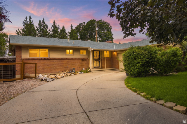 2279 E Keller Ln
                     MLS #2170005
