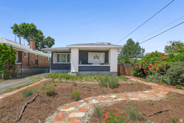 1982 S Roberta St
                     MLS #2170018