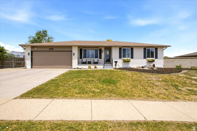 3170 W Gemstone Dr
                     MLS #2170062