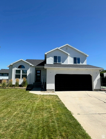 903 E Avila Dr
                     MLS #2170082