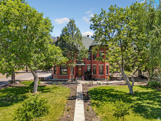 12825 S Fort St
                     MLS #2170116