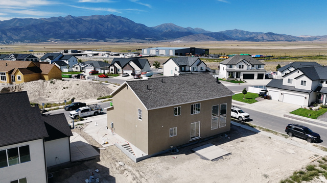 5444 N Honey Suckle Way, Eagle Mountain, UT 84005, photo 2