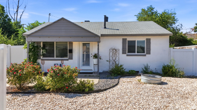 410 E Highland
                     MLS #2170206