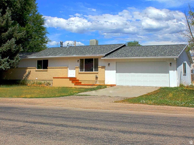 446 N 100 W
                     MLS #2170346