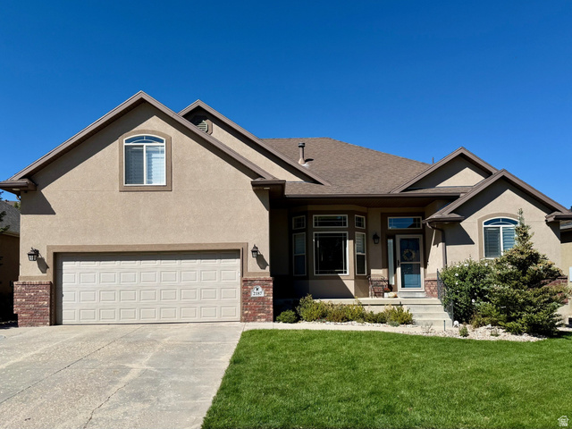 2187 E Eagle Crest Dr
                     MLS #2170433