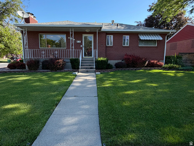 592 W Lasalle Dr
                     MLS #2170567