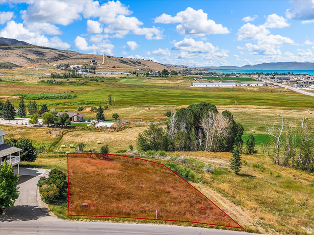 395 W Buttercup Ln #1, Garden City, UT 84028 — photo 2