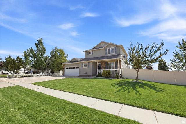 1128 N Mustang Ln
                     MLS #2170628
