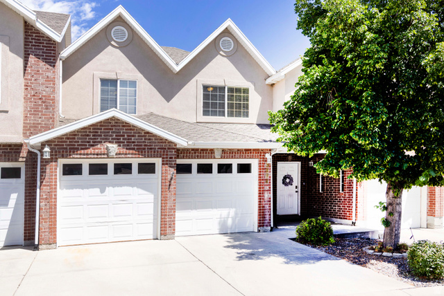 3884 W SAGE MEADOW DR, South Jordan UT 84009
