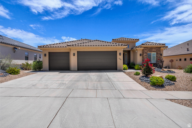 584 N Sage Hen Dr
                     MLS #2170686