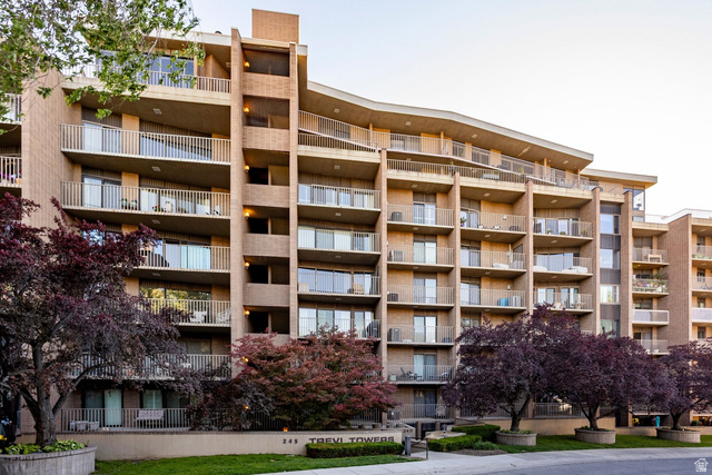 245 N Vine St W #803, Salt Lake City, UT 84103
