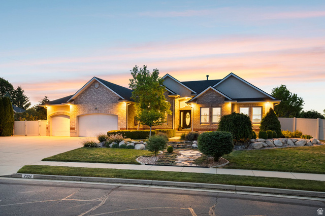 2034 W MERIDIES DR, South Jordan UT 84095
