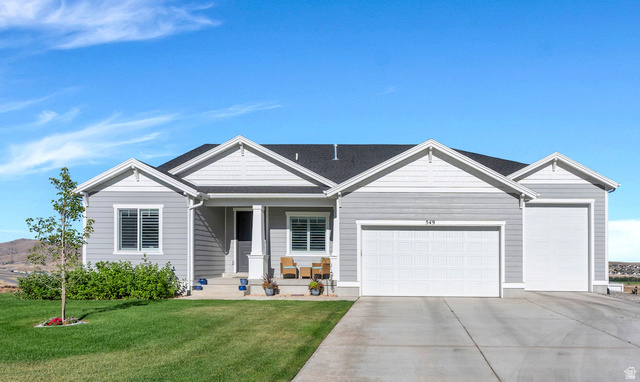 549 W Bluff St
                     MLS #2170869