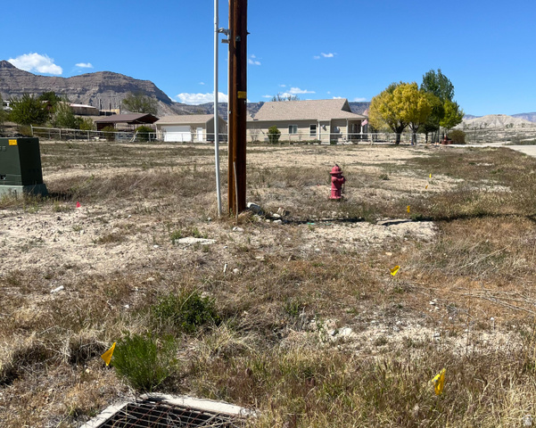 625 N 200 E, Ferron, UT 84523 — photo 4
