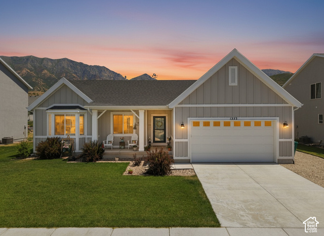 1223 S Red Cliff Dr
                     MLS #2170897