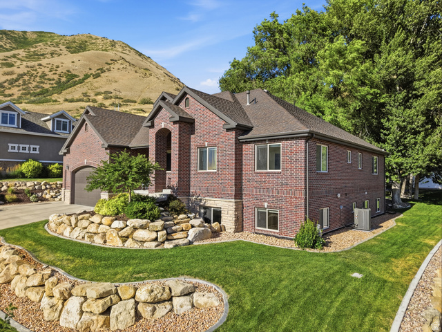 441 S 2080 E
                     MLS #2170978