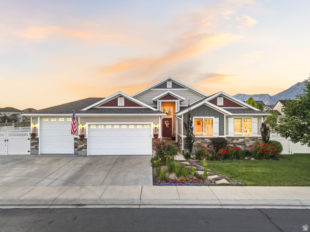 7 E Sterling Loop
                     MLS #2171009