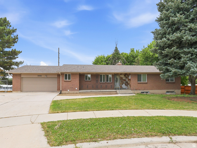 3935 S PHARAOH CIR, Salt Lake City UT 84123