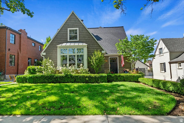 1822 E Michigan Ave
                     MLS #2171021