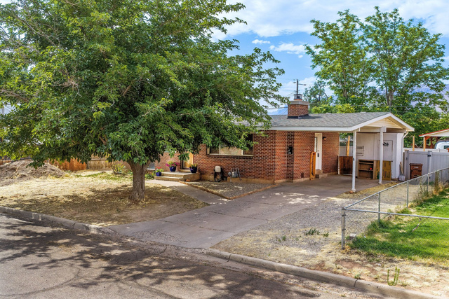 405  Wingate Ave
                     MLS #2171070