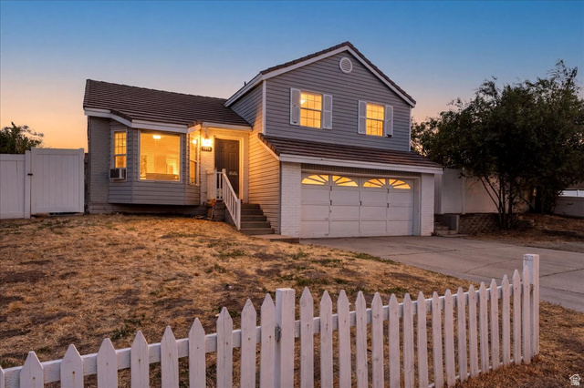 7989 W Washington Rd
                     MLS #2171281