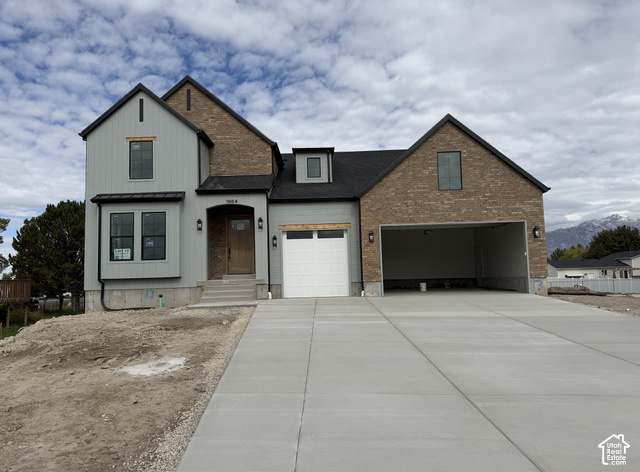 1664 W Felt Dr #13
                     MLS #2171294