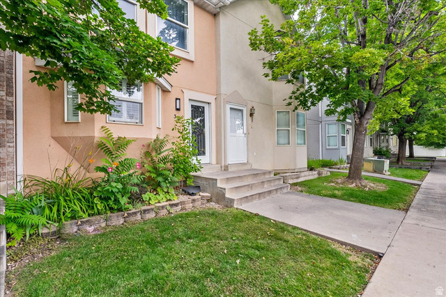 38 S 1000 E
                     MLS #2171307