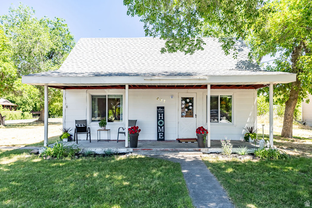 407 S 100 E, Hyrum UT 84319