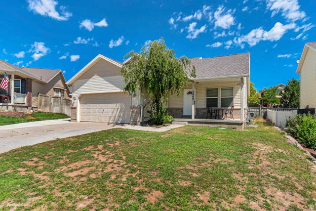 3949 E Sioux St
                     MLS #2171319